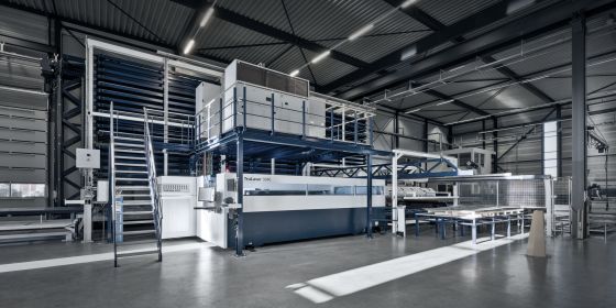 Automated sheet metal racking system for optimal storage and machine supply