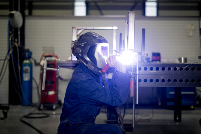 vacature lasser staal (mig/mag) bij HVL