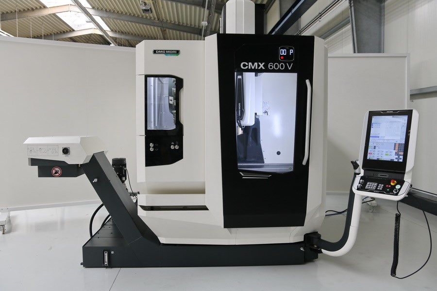 DMG CMX 600 V