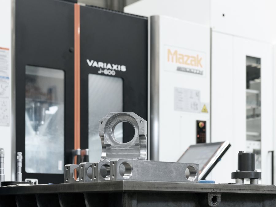 Mazak VARIAXIS J‑600