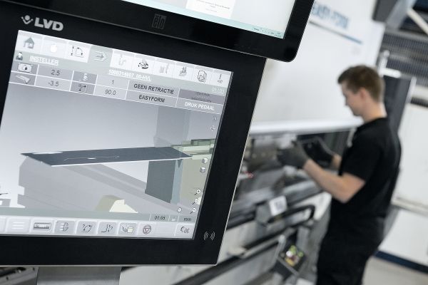 hvl-plaatwerk-werken-als-kanter