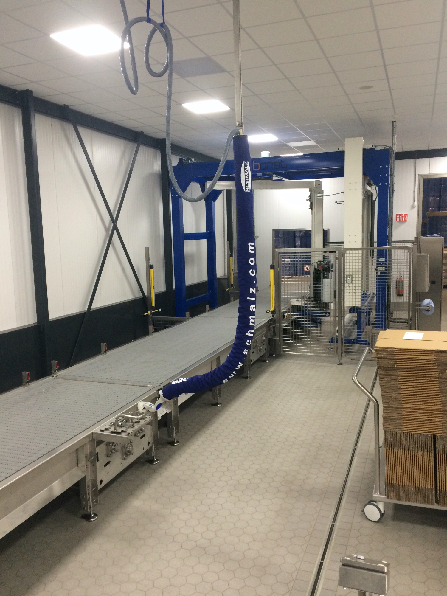 Volledig geautomatiseerde afvullijn voor ADR én non-ADR vloeistoffen 4